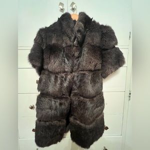 Beautiful never worn NWOT rex chinchilla fur vest. Will fit size M and L